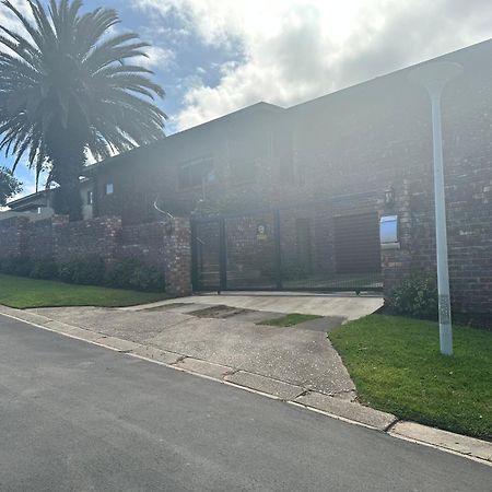 Hotel Gigi At The Palm Tree Plettenberg Bay Esterno foto